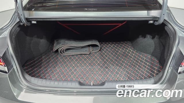 Hyundai Avante 2022 — ფოტო 18/20