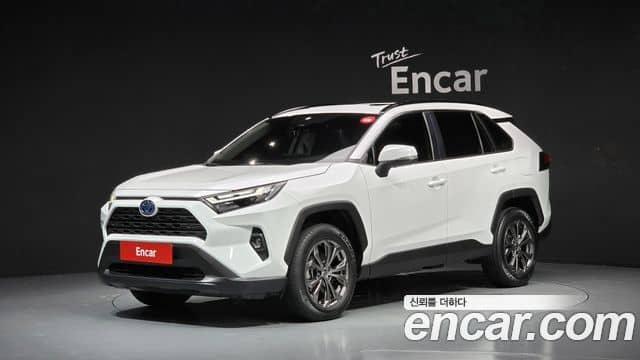 Toyota RAV4, 2023