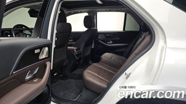 Mercedes-Benz GLE-Class 2022 — ფოტო 11/20