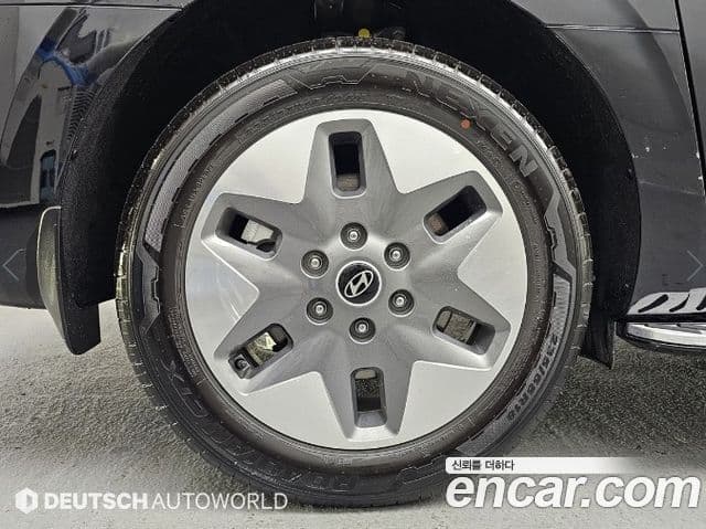 Hyundai Staria 2026 — ფოტო 4/20
