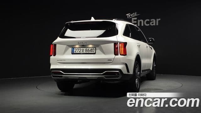 Kia Sorento 2023 — Şəkil 4/20