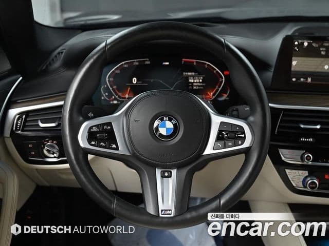 BMW 5 Series 2020 — ფოტო 13/20