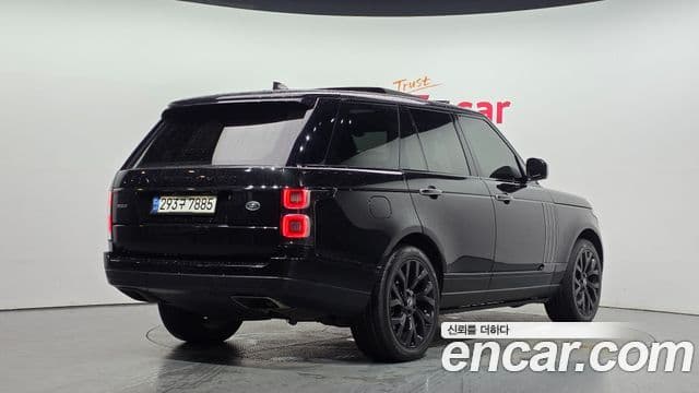 Land Rover Range Rover 2018 — ფოტო 2/20