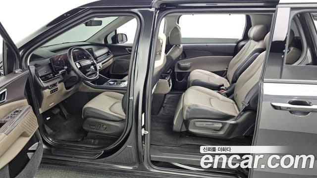 Kia Carnival 2025 — Şəkil 10/20