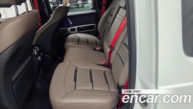 Mercedes-Benz G-Class 2025 — Photo 22/31