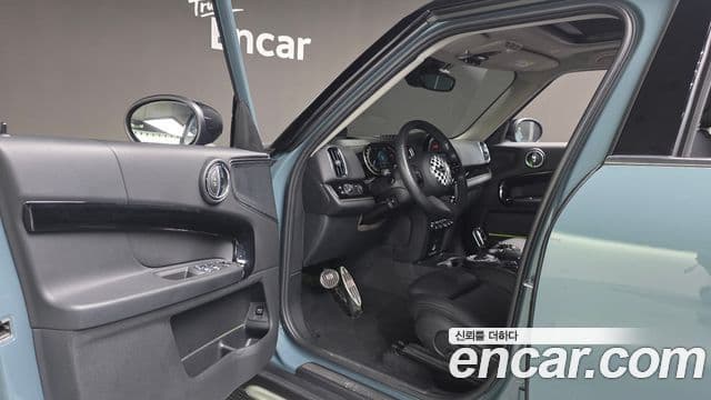 Mini Cooper Countryman 2023 — фото 8 из 20