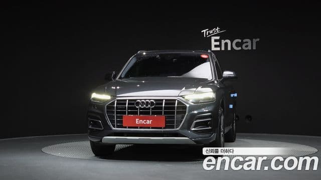 Audi Q5 2021 — Фото 3/20