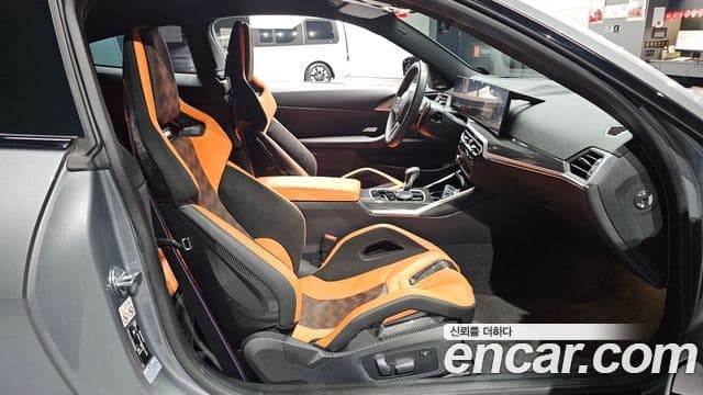 BMW M4 2023 — Photo 22/33