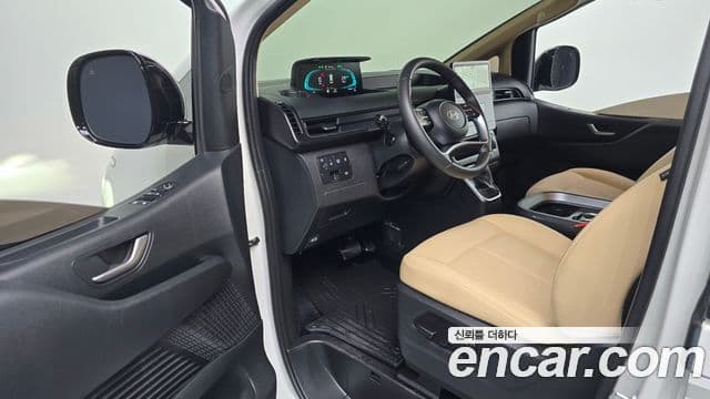 Hyundai Staria 2025 — Şəkil 10/20