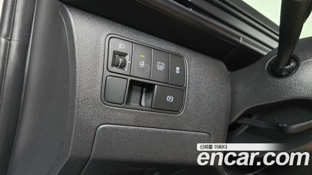 Hyundai Staria 2025 — Şəkil 18/20
