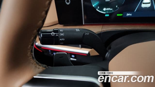 Hyundai Santa Fe 2024 — Photo 19/35