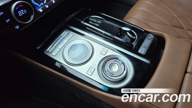 Genesis Electrified G80 2022 — Şəkil 9/20