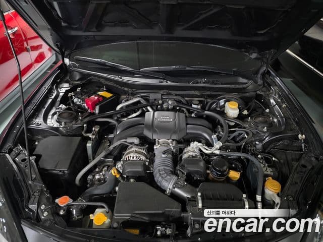Toyota GR86 2024 — Şəkil 13/17
