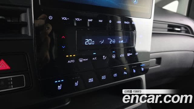 Hyundai Staria 2025 — ფოტო 16/20