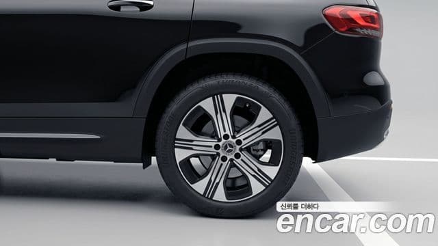 Mercedes-Benz EQB 2025 — ფოტო 10/12