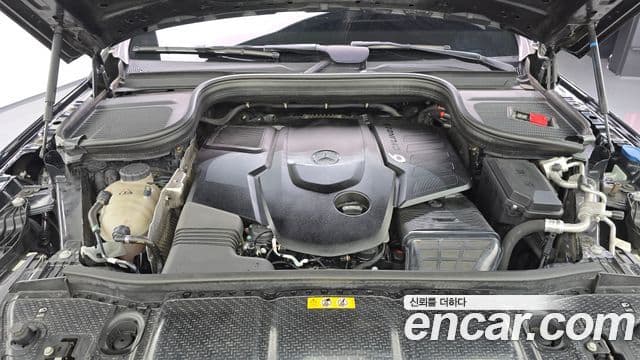 Mercedes-Benz GLE-Class 2021 — ფოტო 6/20