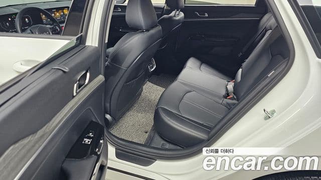 Kia K5 2025 — Şəkil 11/20
