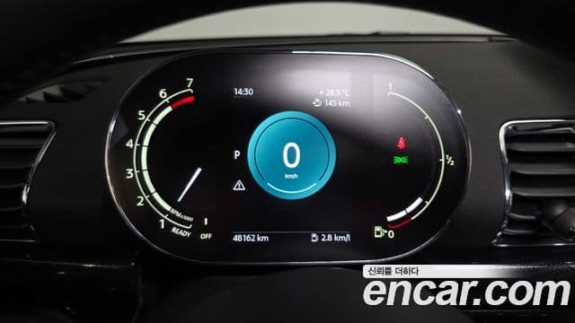 Mini Cooper Clubman 2023 — Фото 8/20