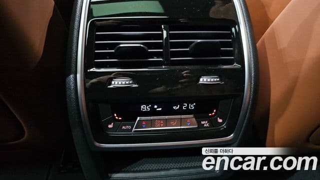 BMW X7 2025 — Фото 19/20