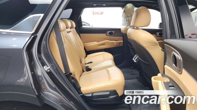 Kia Sorento 2022 — Şəkil 12/20