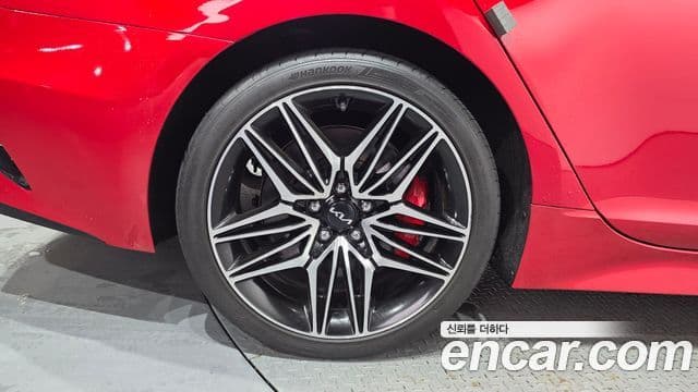 Kia Stinger 2022 — фото 5 из 20