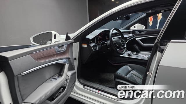 Audi A7 2022 — Şəkil 10/20