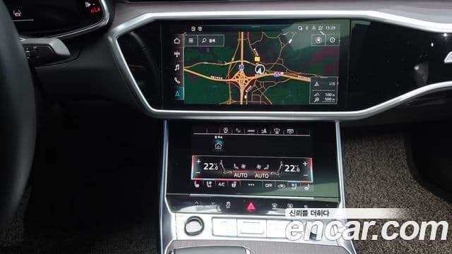 Audi A7 2022 — Şəkil 13/20