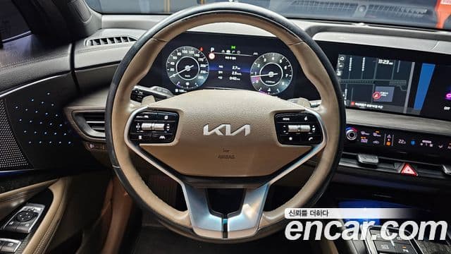 Kia K8 2023 — Şəkil 13/20