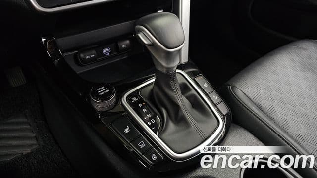 Kia Seltos 2022 — ფოტო 9/20