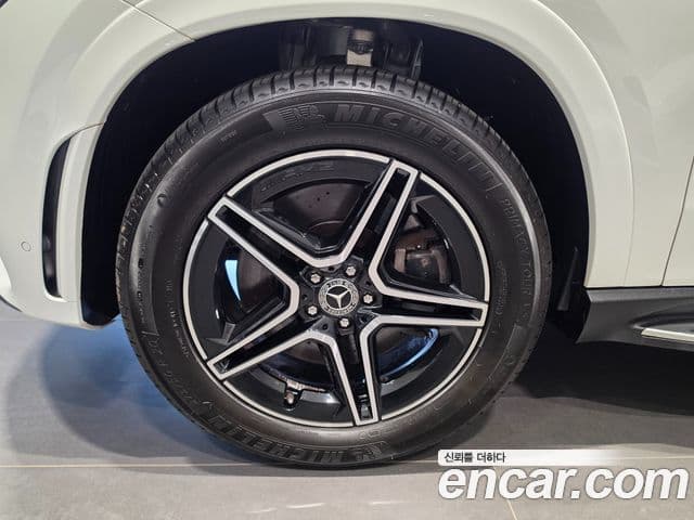Mercedes-Benz GLE-Class 2021 — Фото 4/20
