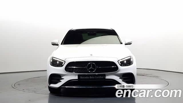Mercedes-Benz E-Class, 2022