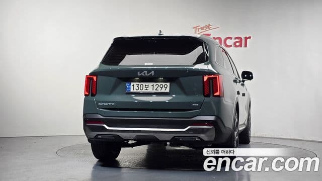 Kia Sorento 2024 — Фото 3/20