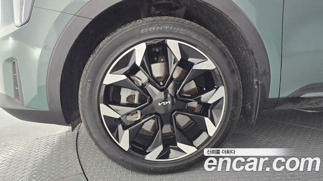Kia Sorento 2024 — Фото 4/20
