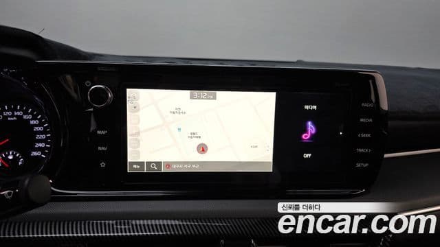 Kia K5 2023 — фото 14 из 20
