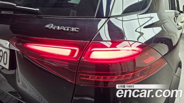 Mercedes-Benz GLE-Class 2025 — ფოტო 20/34