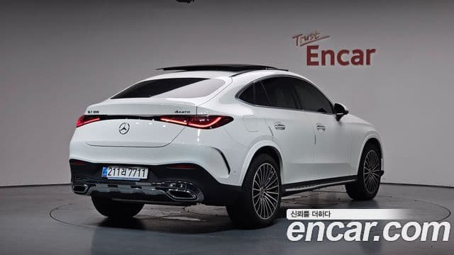 Mercedes-Benz GLC-Class 2025 — Photo 7/37