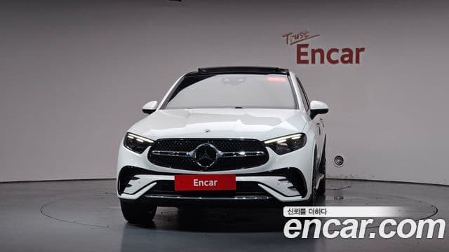 Mercedes-Benz GLC-Class 2025 — Photo 26/37