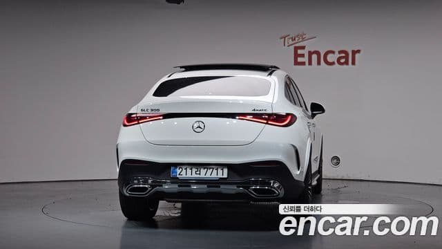 Mercedes-Benz GLC-Class 2025 — Photo 27/37