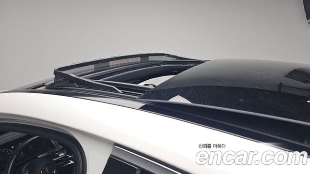 Mercedes-Benz GLC-Class 2025 — Photo 23/37