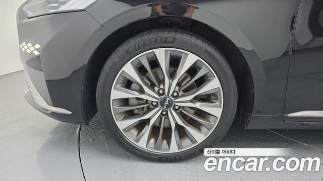 Kia K8 2021 — ფოტო 5/20