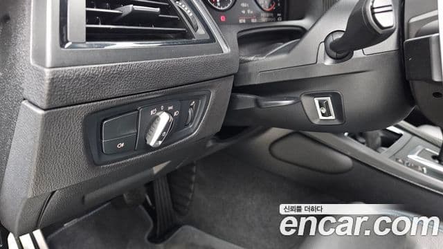 BMW M2 2018 — Şəkil 19/20