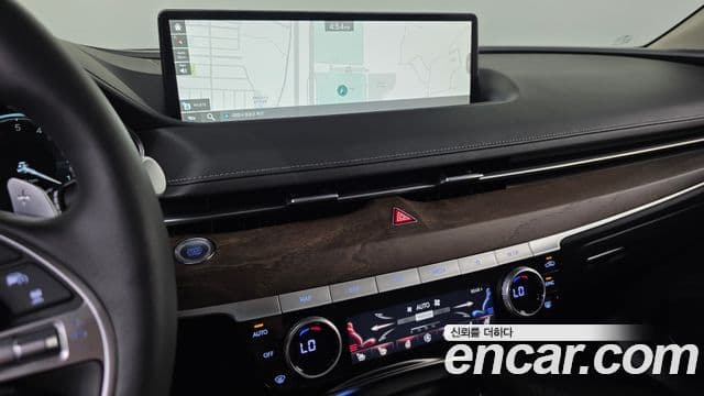 Genesis Electrified G80 2023 — ფოტო 14/20