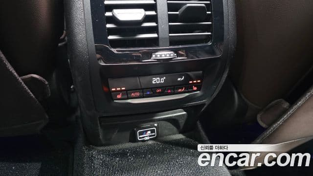 BMW X4 2023 — ფოტო 19/20