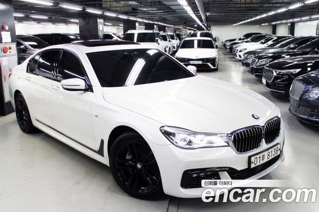 BMW 7 Series 2018 — Şəkil 10/20