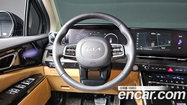 Kia Carnival 2023 — ფოტო 12/20