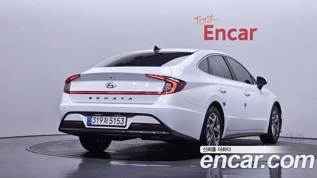 Hyundai Sonata 2023 — ფოტო 2/20