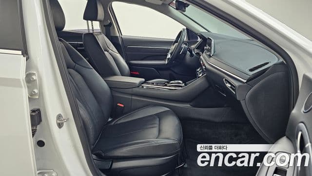 Hyundai Sonata 2023 — ფოტო 11/20