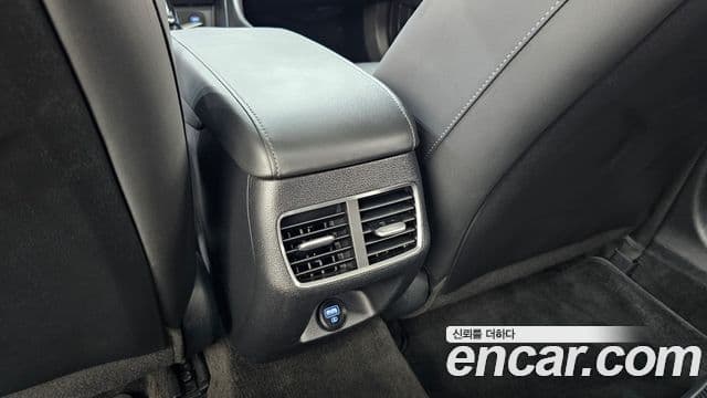 Hyundai Sonata 2023 — ფოტო 19/20
