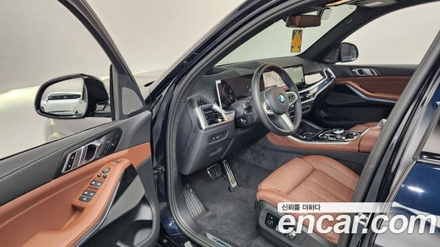 BMW X5 2025 — Photo 28/38