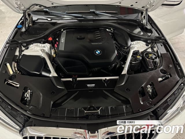 BMW 5 Series 2022 — ფოტო 6/20